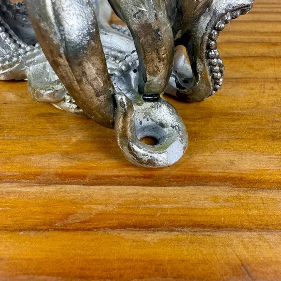 Set of 4 Silver Octopus Napkin Rings | Coastal Resin Sculpted Design | Nautical - Picture 11 of 15